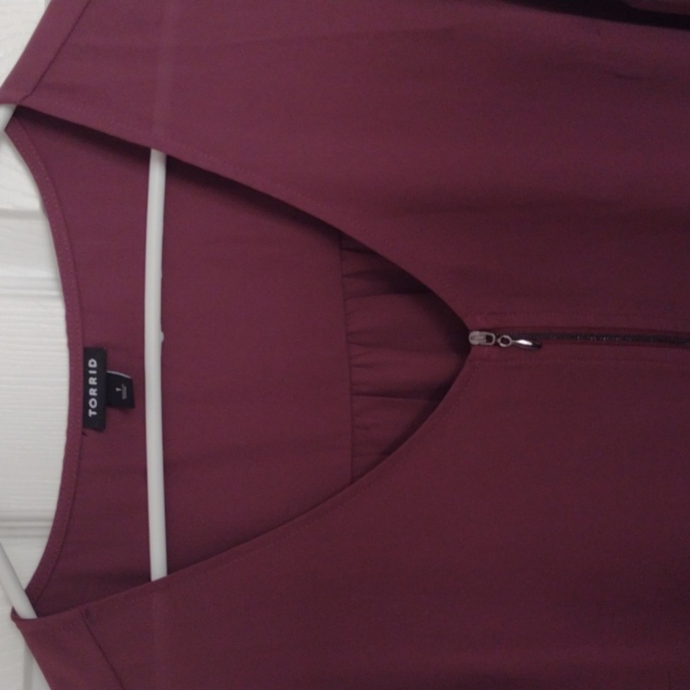 Muted mauve short sleeve top